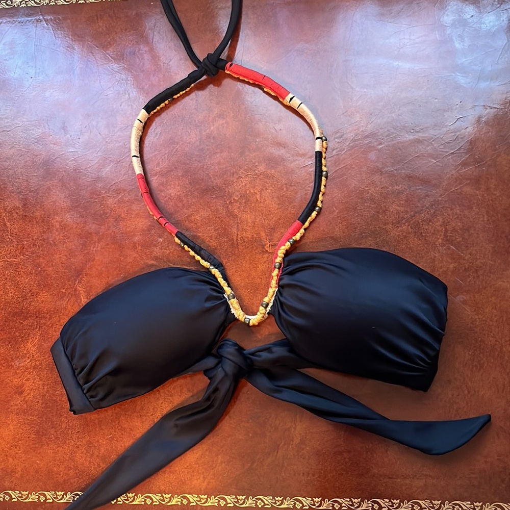 Vix bathing suit top size small